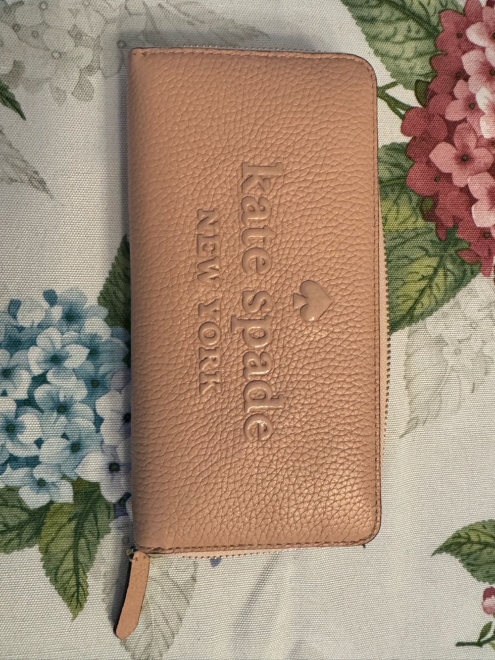 Kate Spade ♠️ Blush Pink Pebbled Zip Continental Wallet